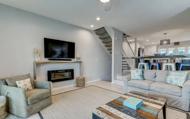 Spacious Beachfront 3BR in Amelia Island Sandpiper Loop