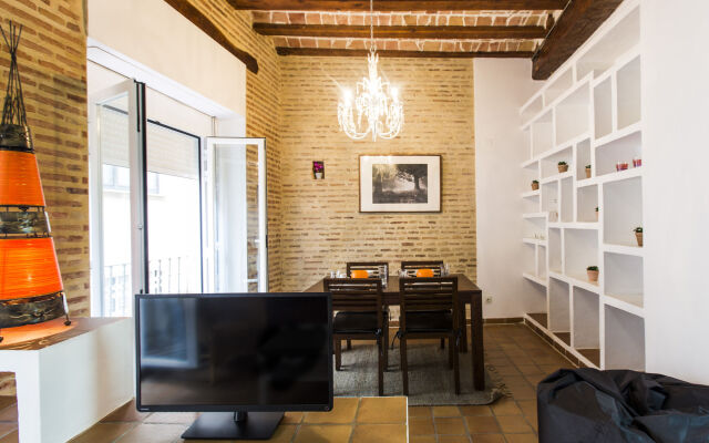 Total Valencia Charming