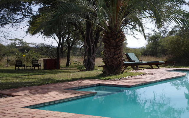 Mziki Safari Lodge