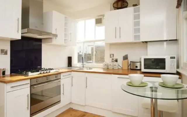 Chic Notting Hill Apartment