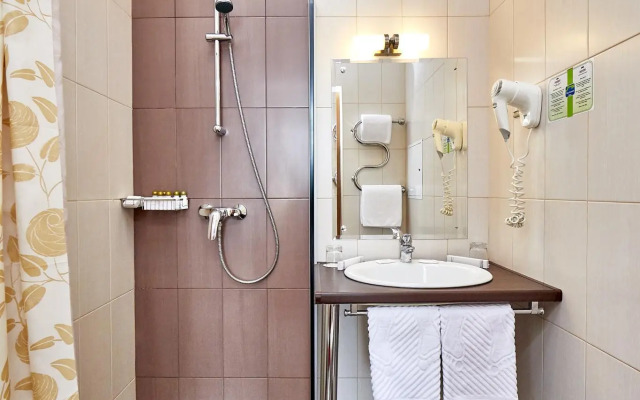 Rossiya Hotel