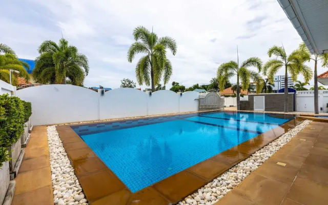 Private 3 Bedroom Pool Villa PP10