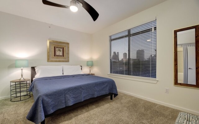 StayLo Luxury 2 Bedroom Apartment
