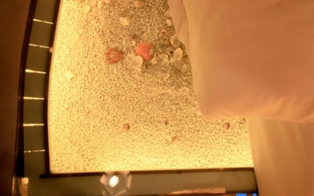 Relais Holiday Hotel Mohan Port