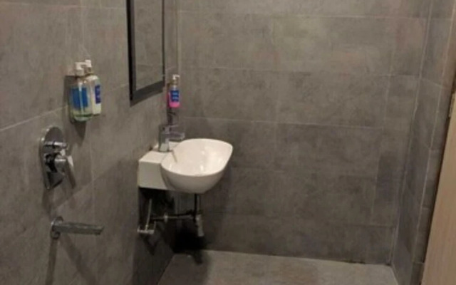 ADB Rooms Hotel Nazeer