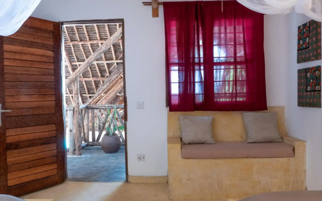 Raha Lodge