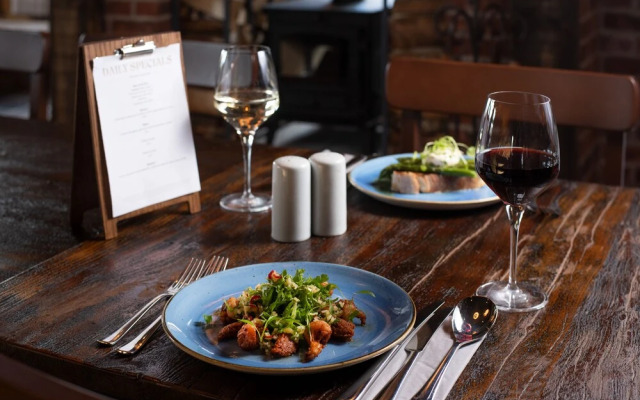 The Hog's Head Inn - The Inn Collection Group