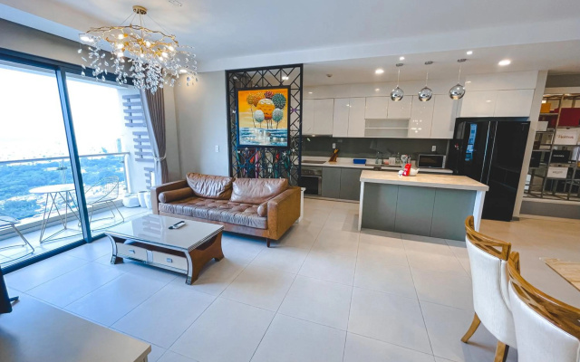 Luxury Gold Apartment 86 -Rooftop Pool Central City – Guest Rooms – Ho Chi Minh City