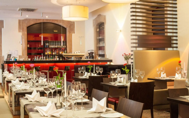 NOVINA HOTEL Tillypark