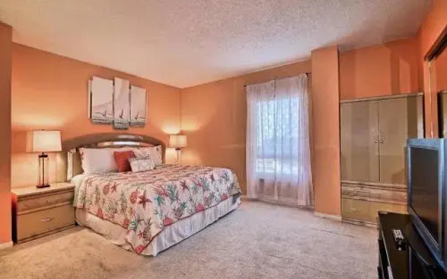 440 West 808N