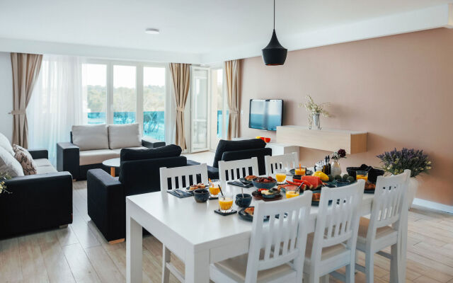 City Beach Apartments Makarska