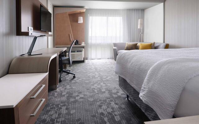 Courtyard by Marriott Dallas Plano/The Colony