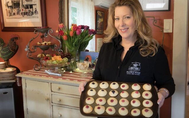 Hillcrest House Bed & Breakfast