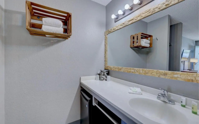 Ramada Palm Springs