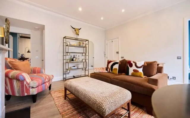 The Chelsea Gem - Charming 1bdr With Balcony