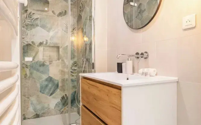 Charming 1 Bed/4floor Apartment Marseille Notre Dame Du Mont