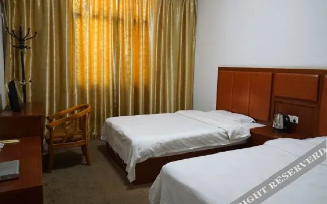 OYO Yiyang Tianhe Hotel