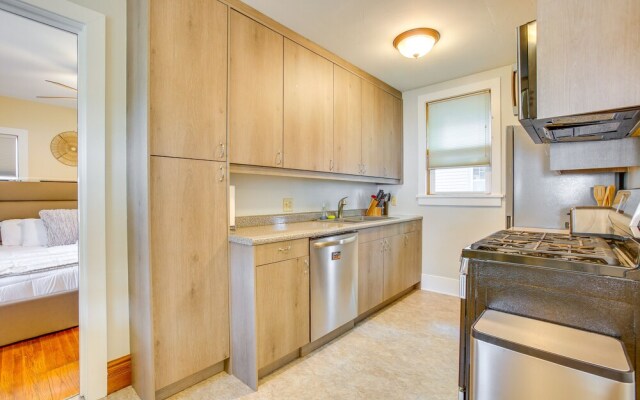 Downtown Traverse City Home - Walk to Beaches!