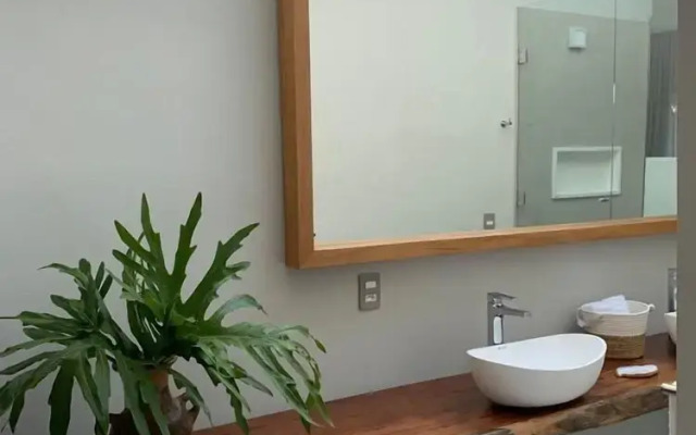 Bahari Suites