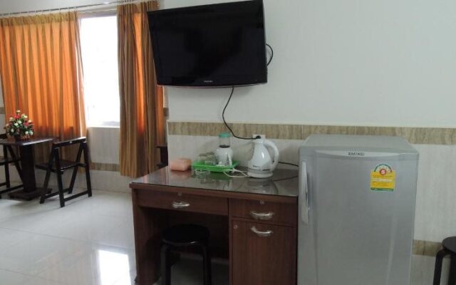 Favour Hotel