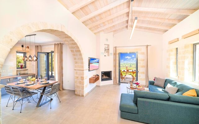 Villa Vardis Heated Pool