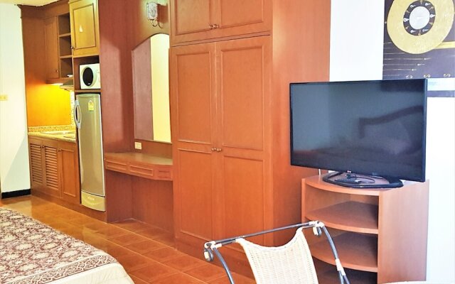 Thepthip Mansion Pattaya 5th Floor Studio Apartment