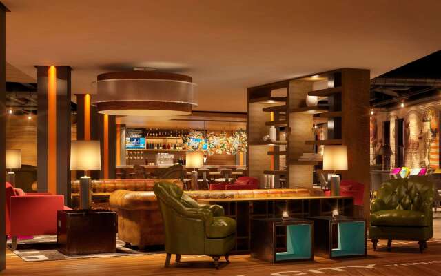 TRYP by Wyndham Orlando