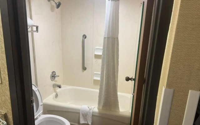 Quality Inn Columbus, MS