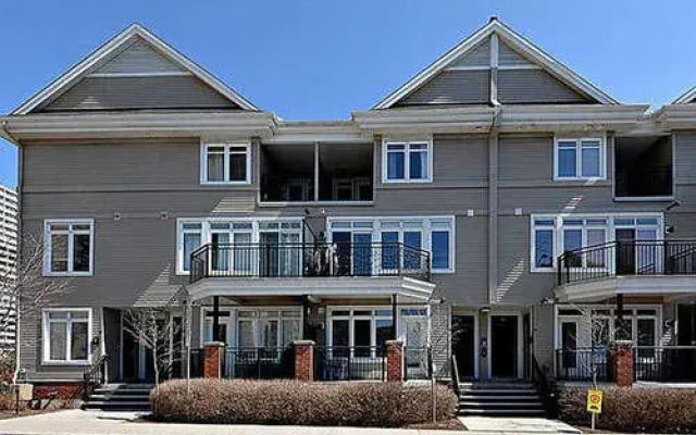 LM Stays - Nepean Street Townhouse