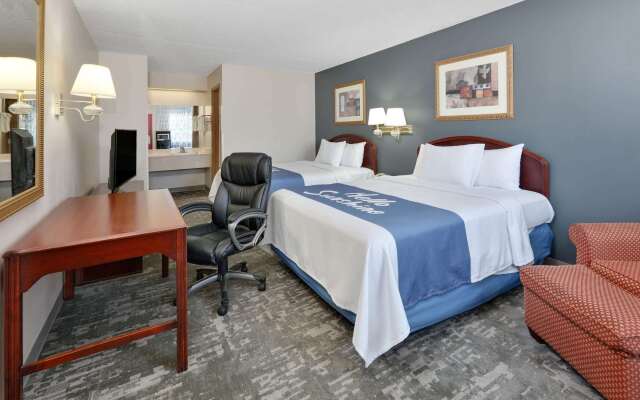 Days Inn & Suites by Wyndham Bentonville