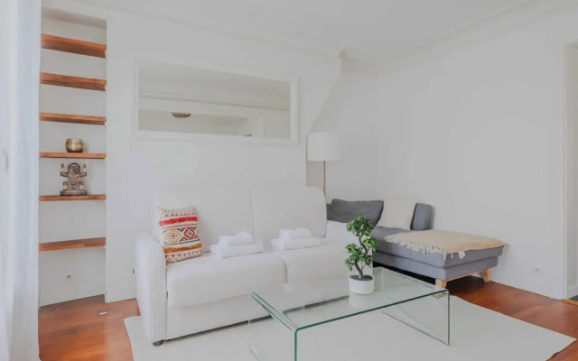 Apartment in Montmartre With 1 Room