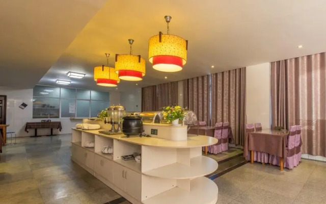 Greentree Alliance Xishuangbanna Peacock Lake Hote