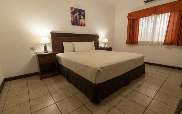 Hotel Cayman Suites