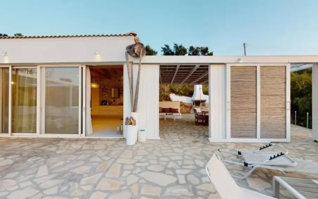Villa Patelo With Private Pool and Jacuzzi
