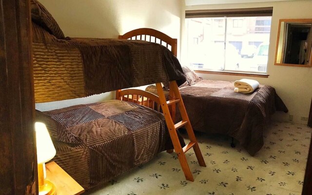 Mammoth S #221 2 Bedroom Condo