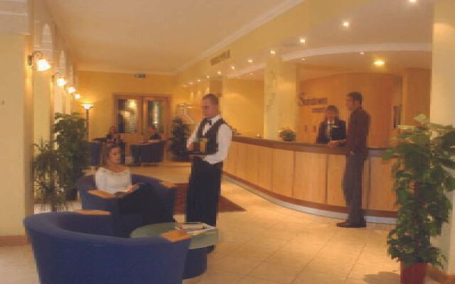 Sundown Court Leisure Resort