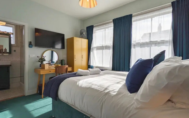 The Stirling Arms Pub & Rooms