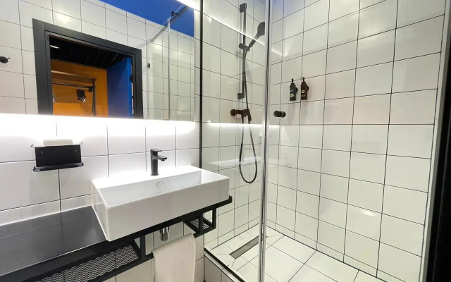 Apartment 2 o'clock on Ordzhonikidze street 44A