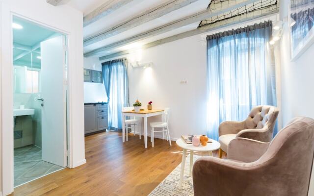 Cozy Montalbano Studios by Irundo