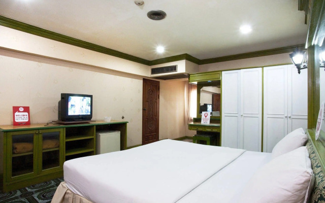 NIDA Rooms Ratchadaphisek Golden Dome Walk