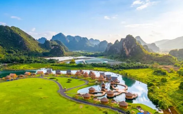 Peak View Wild Luxury Resort — 4-star hotel in Qingyuan