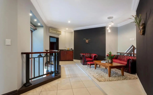 9 The Pin – Zimbali 6 Bedroom