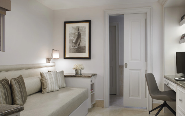 Acqualina Resort & Residences On The Beach