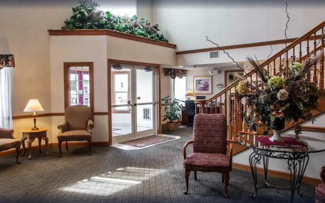 Comfort Inn & Suites Geneva - West Chicago