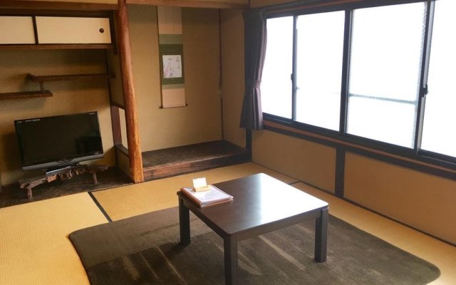 Kyoto Guest House WAON