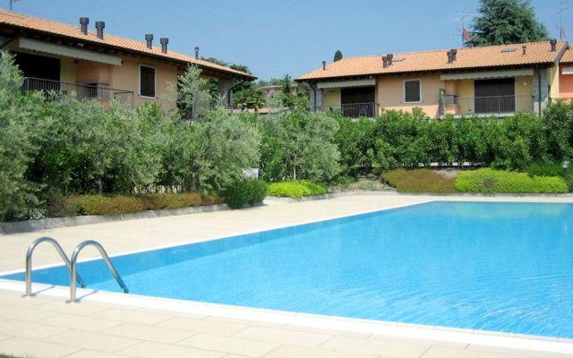 Great And Colourful Apartment At Only 700M From Bardolino