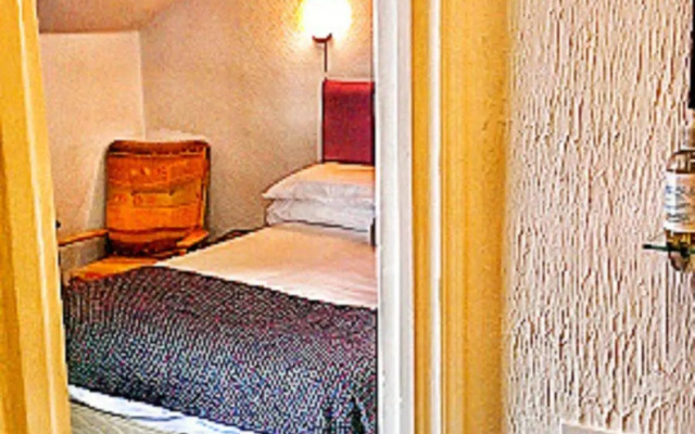 Lyndhurst Guest House