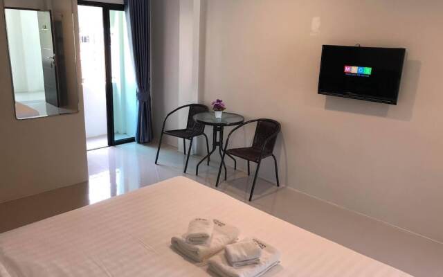 The Hub Suratthani Hotel