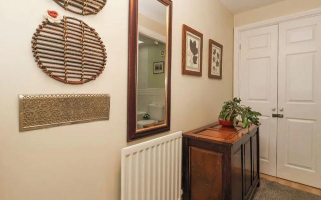 3 Westgate Mews