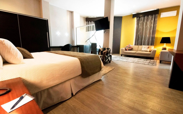 Hotel Camino Plaza